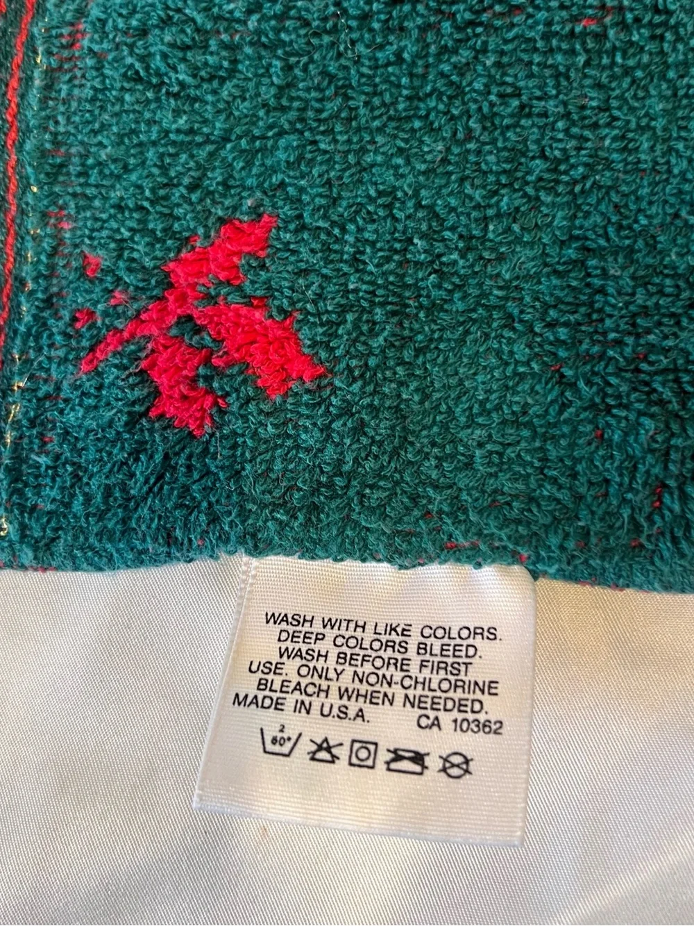 Vintage Fieldcrest Christmas Guest Towel Made in USA